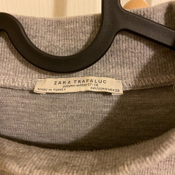 ZARA grey t-shirt - Picture 2 of 2